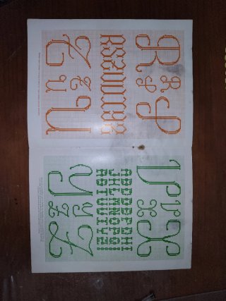 ABECEDARIOS , Punto de Cruz, n°5.