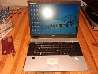 Notebook Fujitsu Esprimo Mobile V6555