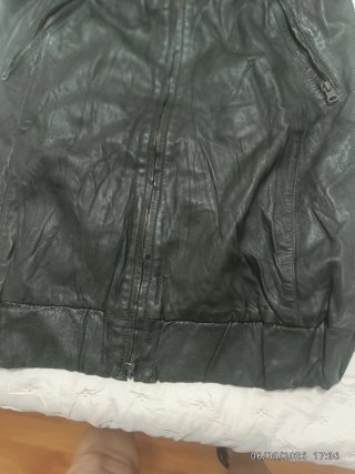 Abrigo de piel verde militar