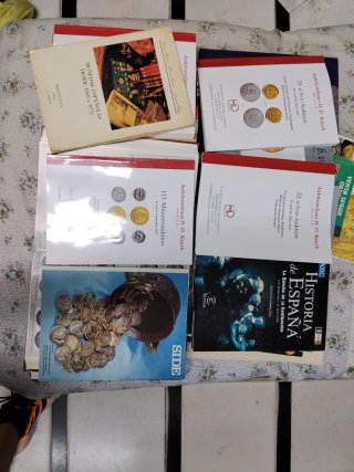 Lote 35 Catálogos de Subastas de Monedas