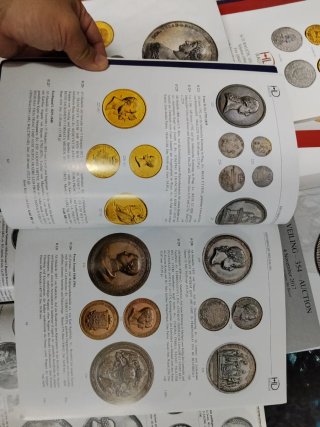 Lote 35 Catálogos de Subastas de Monedas