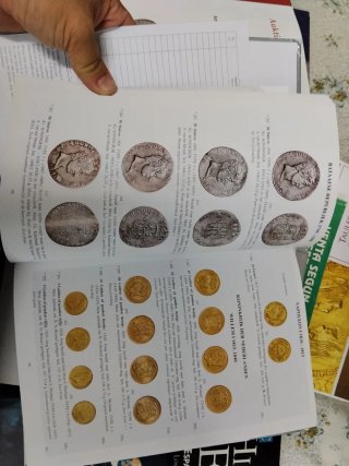 Lote 35 Catálogos de Subastas de Monedas