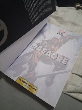 Libro recopilación de cómics deadpool