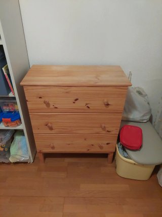 Cómoda de madera Ikea 3 cajones
