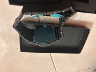 Reloj negro con caja