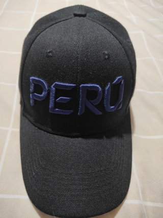 Gorra PERU Bordada Multicolor