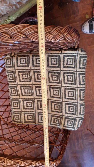 Silla de mimbre.