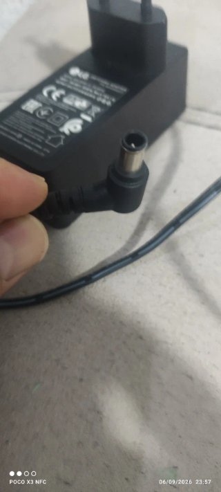 Cargador LG V19=0.84A ADS-25FSF-18