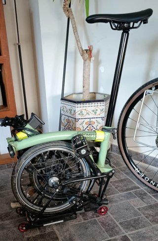 Bicicleta Brompton black edition
