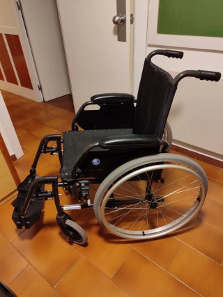 Silla de ruedas Vermeiren modelo Jazz S50