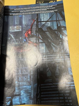 Cómic Ultimate Spiderman especial 2003 firmado