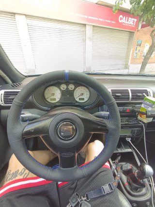 SEAT Leon 2004