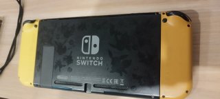 Nintendo Switch Edición Pokémon Let's Go +Poké Bal