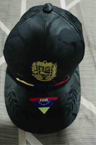 En venta gorras