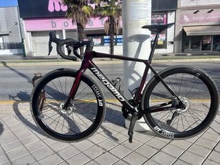 Bicicleta MEGAMO RAISE 03 ULTEGRA Di2 2023