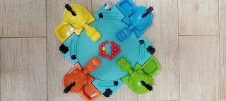 Juego de mesa tragabolas
