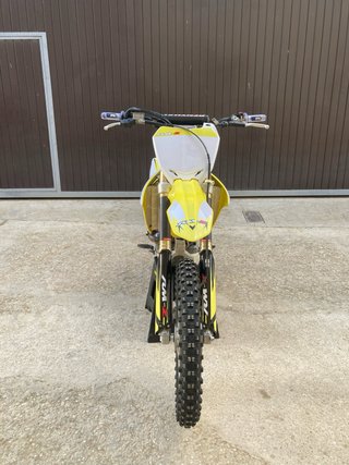 Suzuki RMZ 2015 Motocross