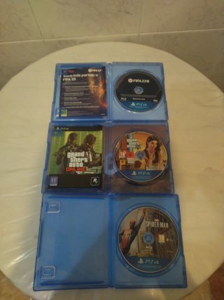 PS4 Slim 500GB+2 mandos+juegos+Spiderman GRATIS