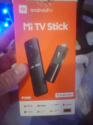 Xiaomi Mi TV Stick y monitor Acer de 23 pulgadas