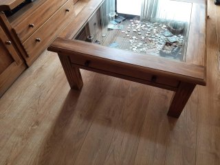 Tavolo ausiliario in legno e vetro