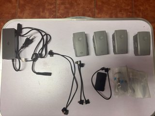 Dron DJI Gris con Accesorios