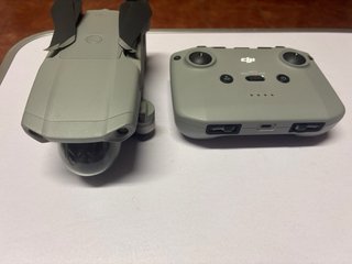 Dron DJI Gris con Accesorios