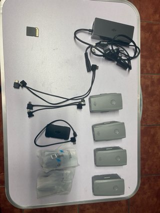 Dron DJI Gris con Accesorios