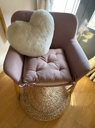 Sillón rosa Ikea + reposapiés