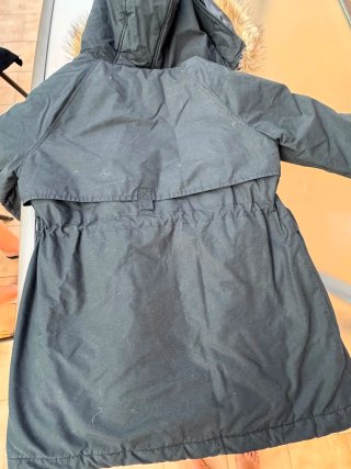 Parka invierno Clockhouse Talla S/36 con capucha