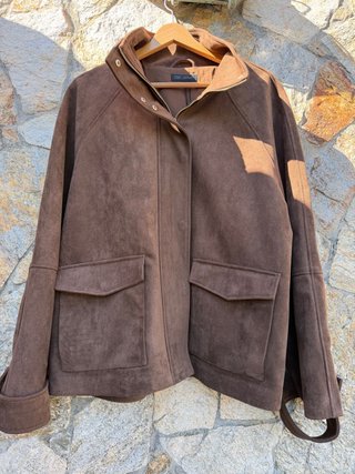 Cazadora Zara efecto ante marrón