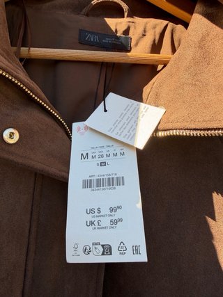 Cazadora Zara efecto ante marrón