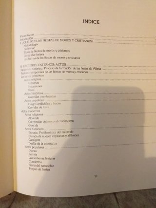 Libro Las Fiestas de Moros y Cristianos de Villena