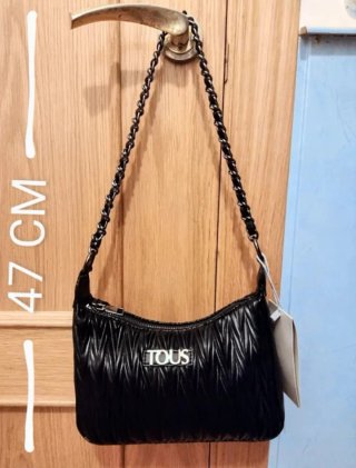 BOLSO NUEVO A ESTRENAR  REGALO COLLAR LARGO