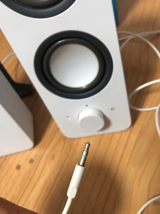 Altavoces Logitech Z200 10W
