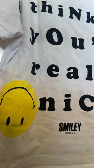 Camiseta Stradivarius Smiley Talla S