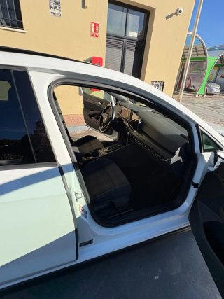 Volkswagen 8 2023