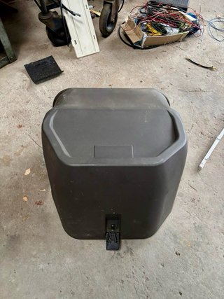 TAPA MOTOR MERCEDES T1