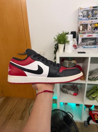 Jordan 1 Low Negro Rojo Blanco