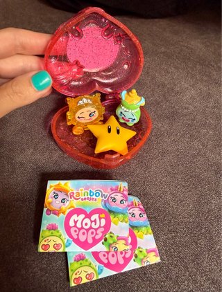 Juguetes Moji Pops Corazón y Figuras