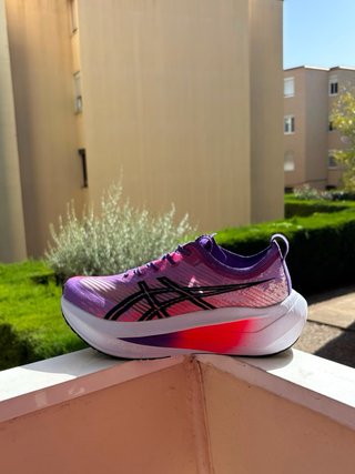 ASICS Megablast FF Turbo² Talla 40