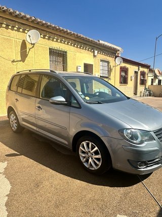 Volkswagen Touran 2010