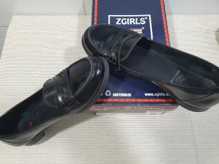 Zgirls Mocasines Escolares Negros Talla 39 de niña