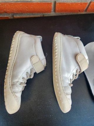 Zapatillas blancas zapato feroz 32