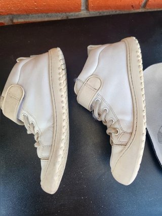 Zapatillas blancas zapato feroz 32