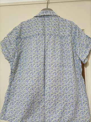 Camicetta fantasia floreale blu e gialla taglia XL