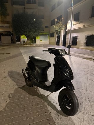 Piaggio Zip SP Negra