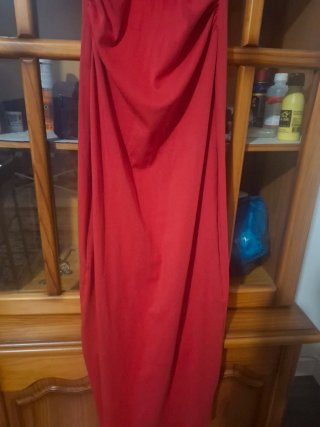 Vestido Stradivarius frunce y escote espalda XS.