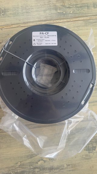 Filamento PA-CF Fibra de Carbono 1,75 mm KINGROON