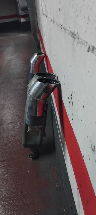 Sistema de escape doble para coche