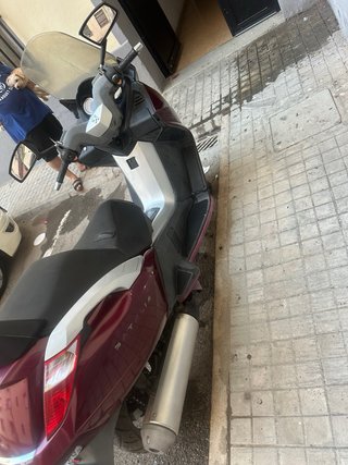 Peugeot Maxi Scooter Marrón/Plata PEUGEOT SATELIS